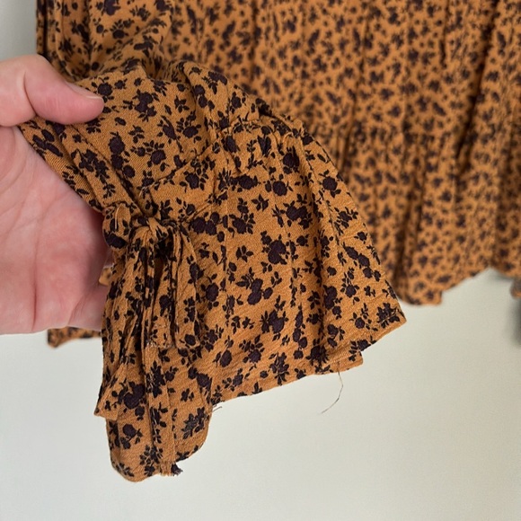 Zara Bohemian Floral Shirt, Size S. - Picture 5 of 7